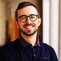 headshot of Dr. Ian Spangler